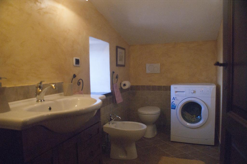La Casa Del Viandante Villa Radicofani Room photo